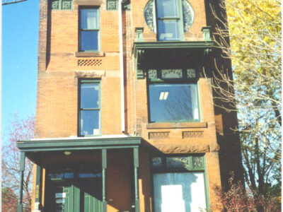 555 Suite 301